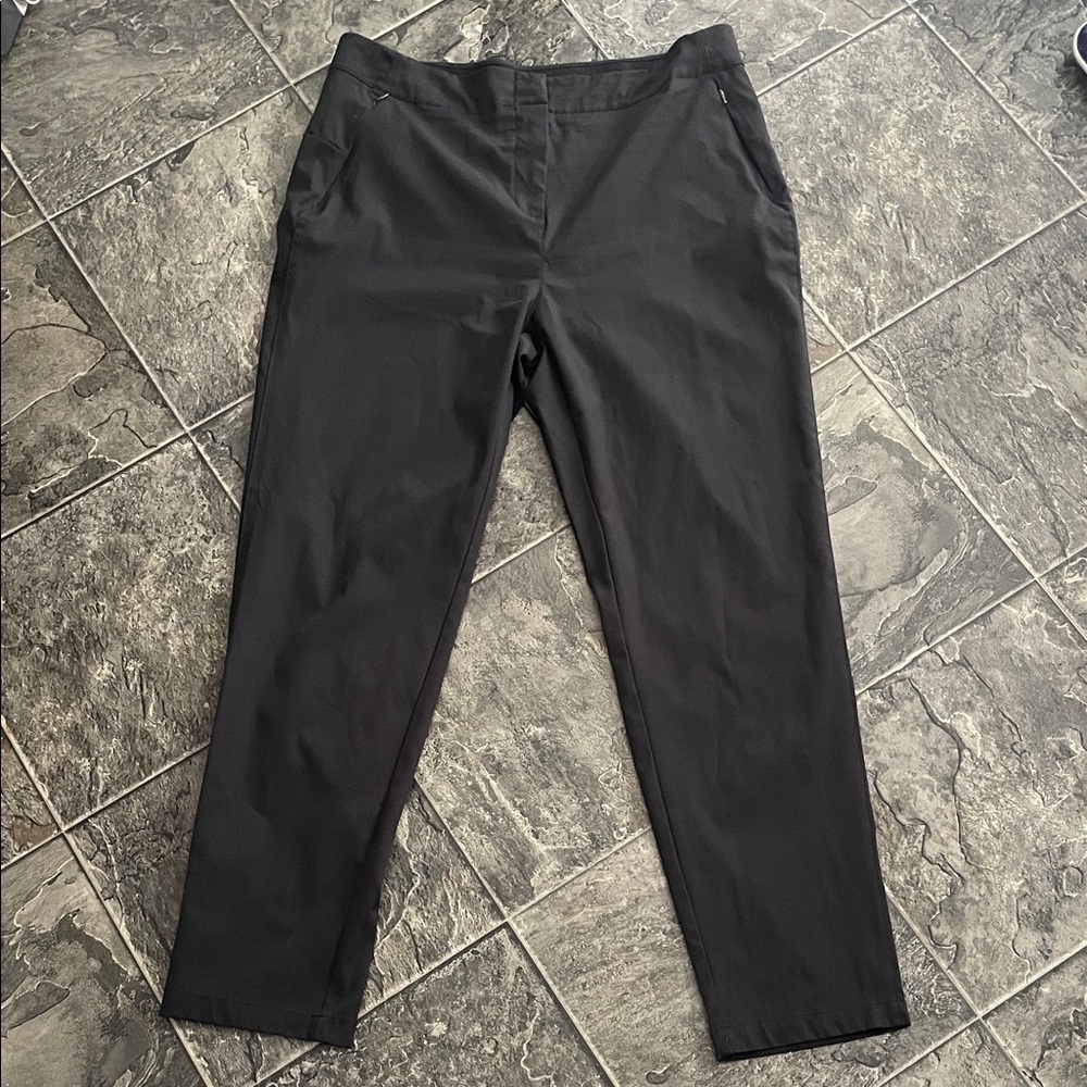 LOLE Women’s Black Athleisure Straight-Leg Recycled Polyester Casual Pants